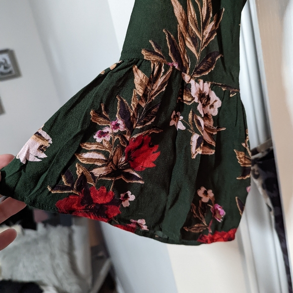 2/$40 ✨Urban Outfitters Wrap Floral Dress - Picture 6 of 7